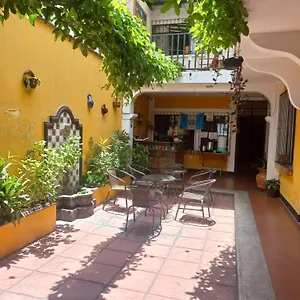 https://hospedaje-el-viajero-antigua-ll.guatemalaantiguahotels.com